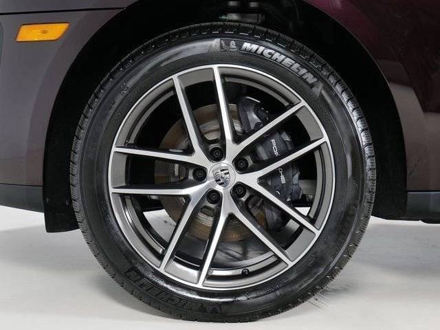 New 2026 Porsche Macan AWD/4WD image 36