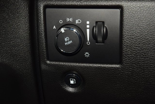 Used 2020 Jeep Grand Cherokee Altitude image 33