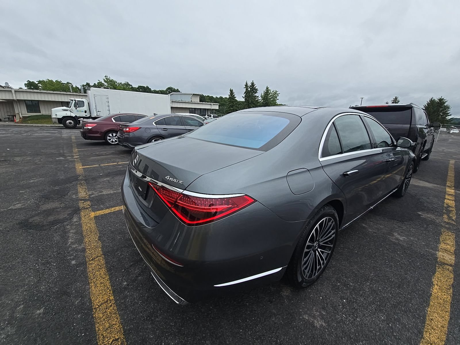 Used 2024 Mercedes-Benz S 580 4MATIC Sedan w/ Warmth & Comfort Package image 6