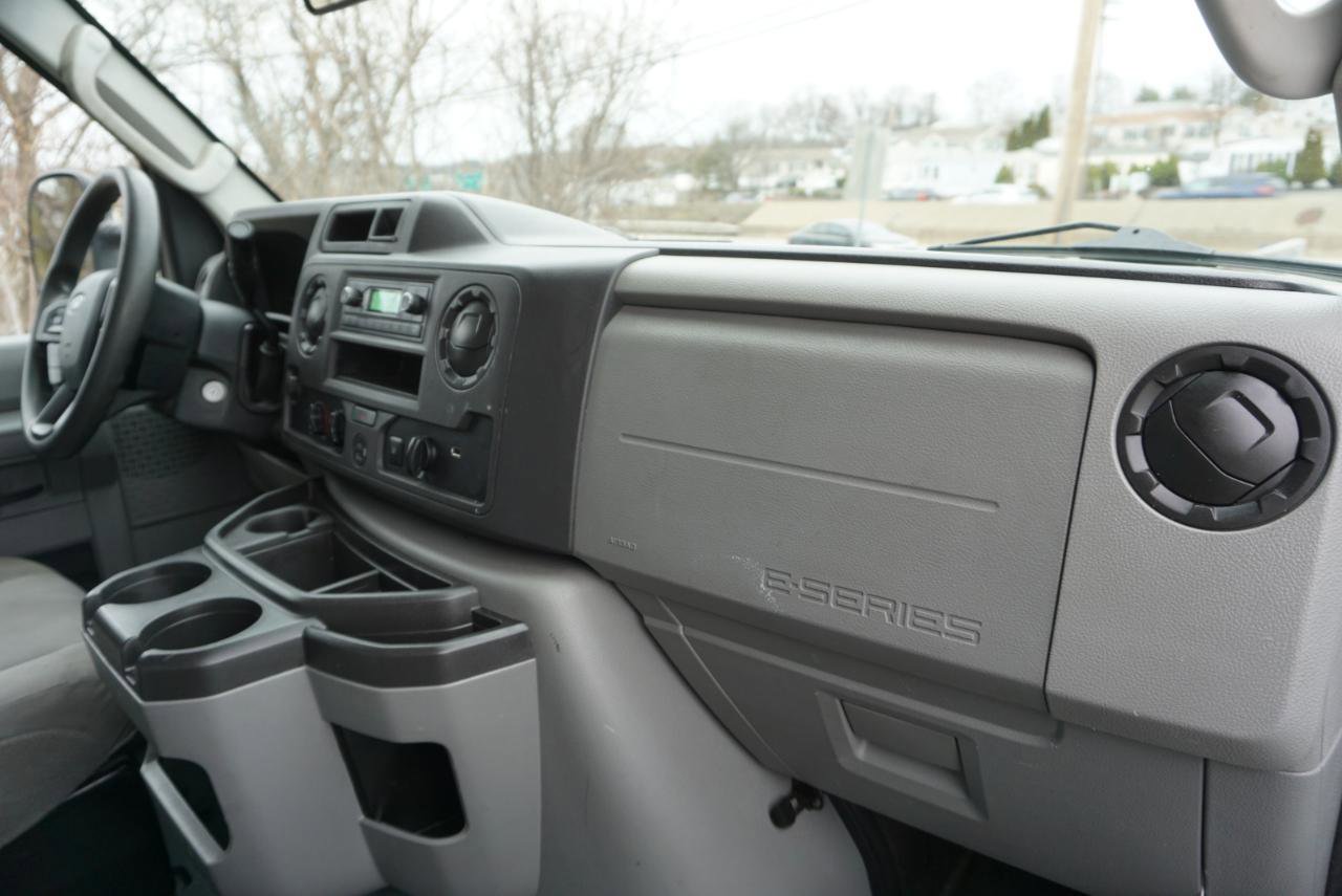 Used 2021 Ford E-450 and Econoline 450 Super Duty w/ Power Windows & Locks Group image 3