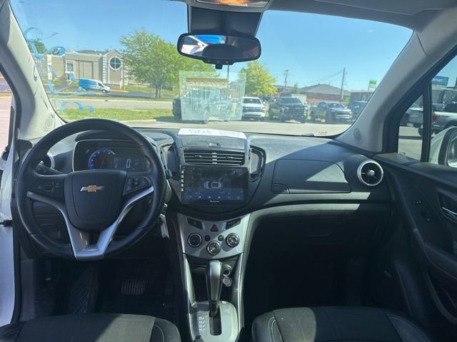 Used 2016 Chevrolet Trax LT w/ LT Sun and Sound Package FWD image 29