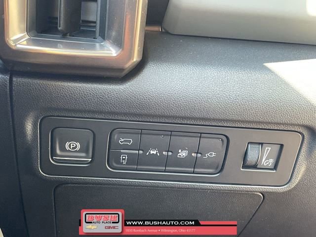 New 2025 GMC Hummer EV 2X image 18