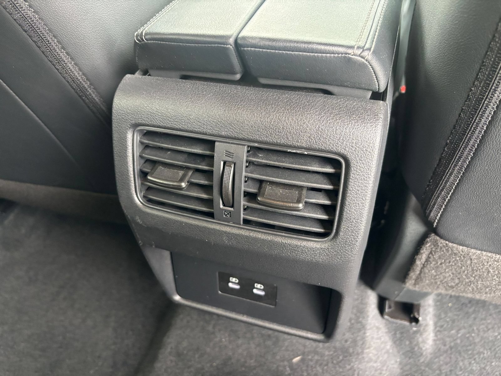 Used 2026 Nissan Rogue SL FWD image 25
