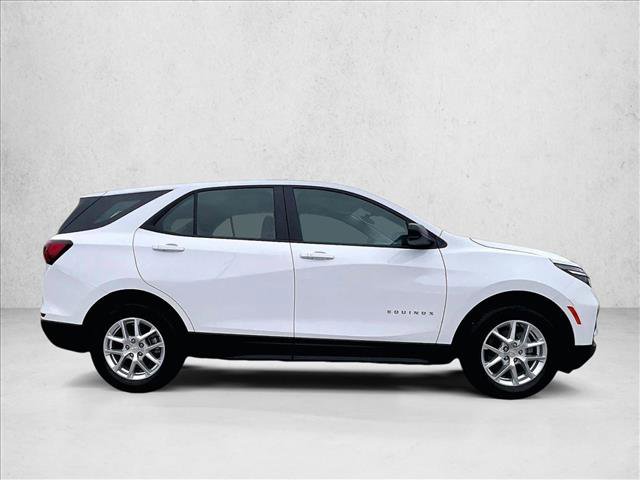 Certified 2024 Chevrolet Equinox LS image 3