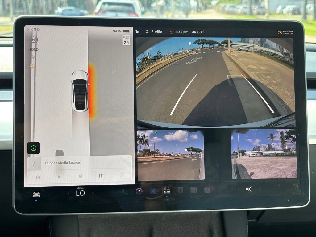 Used 2023 Tesla Model Y Long Range AWD/4WD image 21