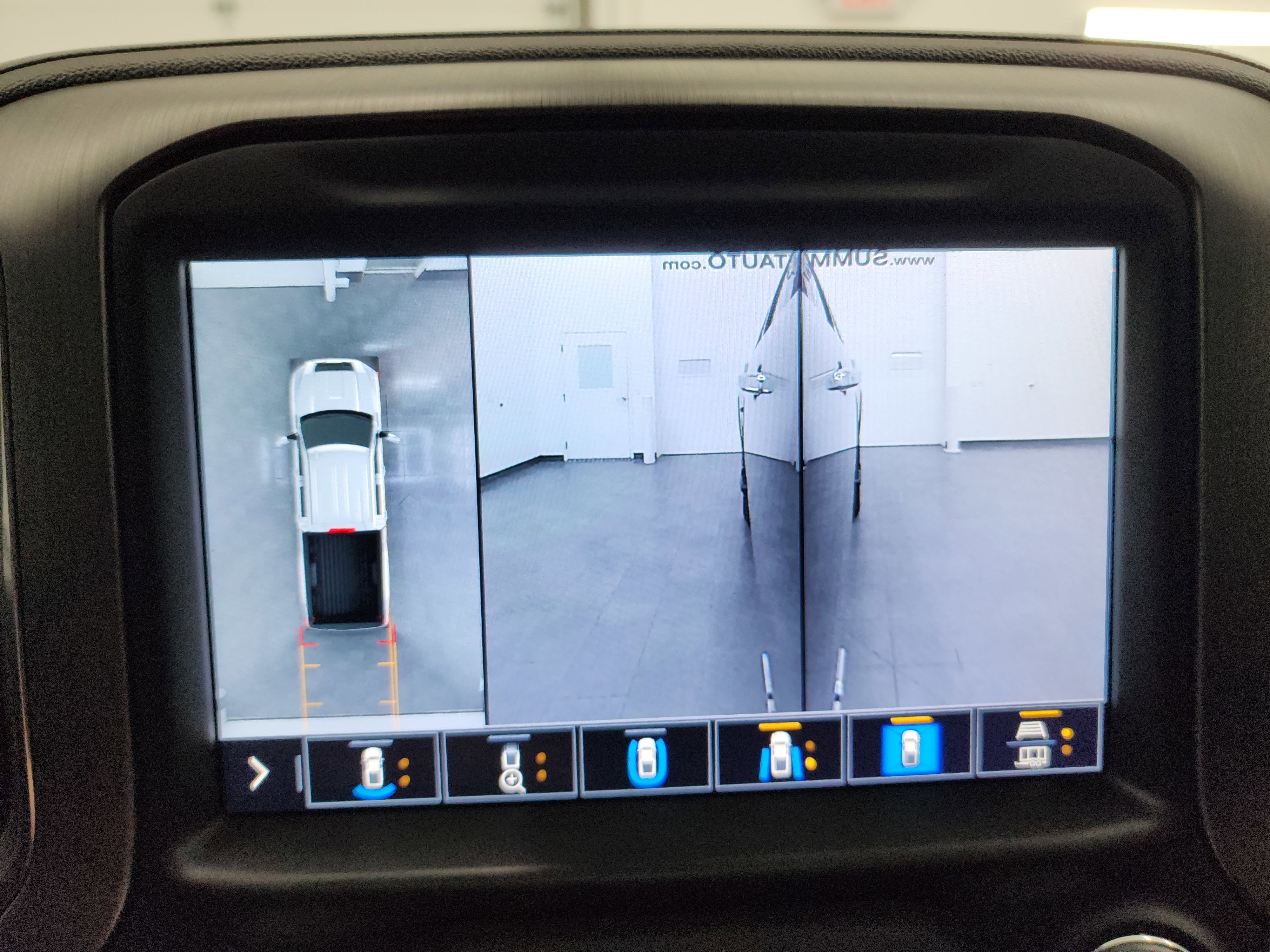 Used 2023 GMC Sierra 3500 Denali w/ Denali Ultimate Package image 65