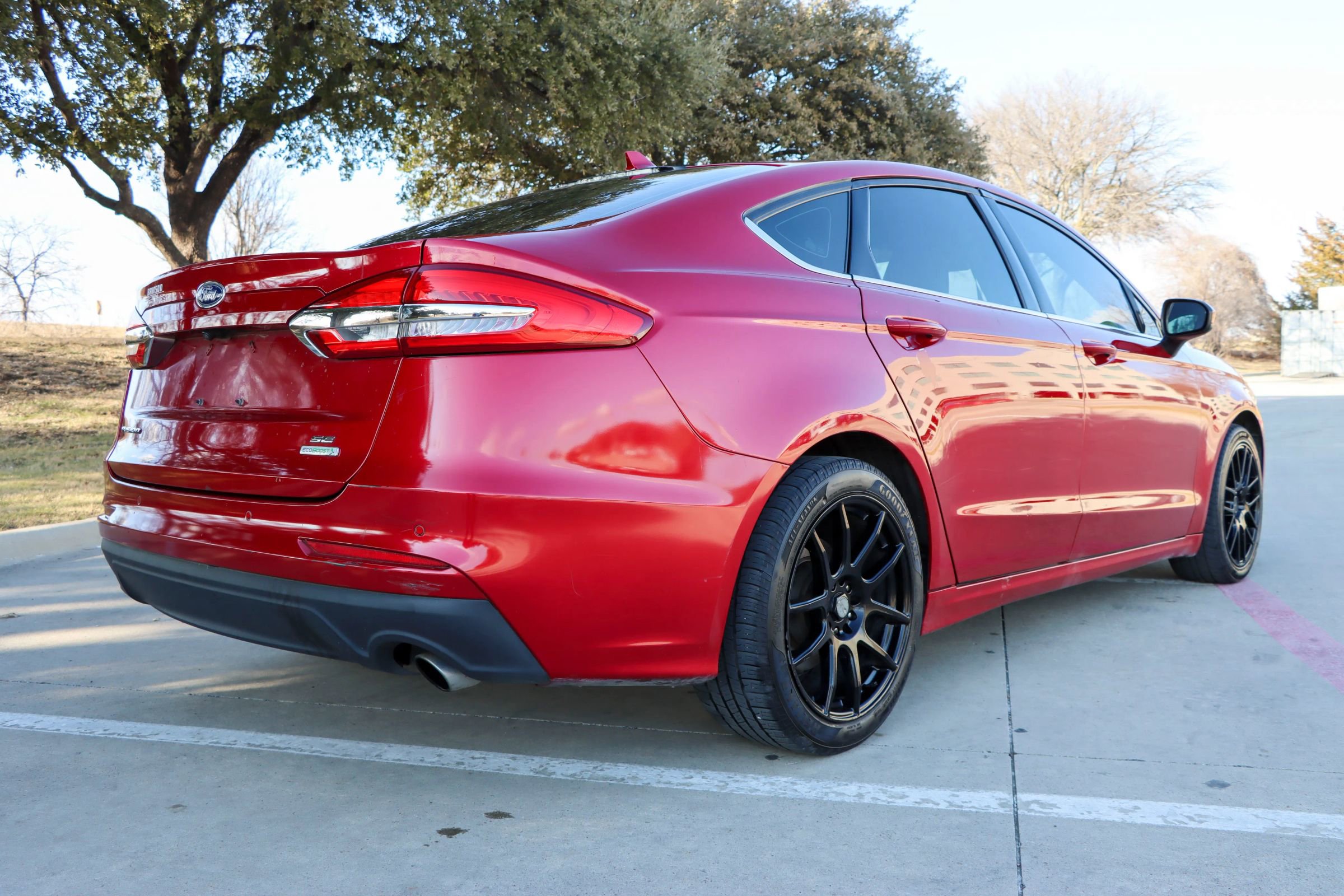 Used 2020 Ford Fusion SE FWD image 7