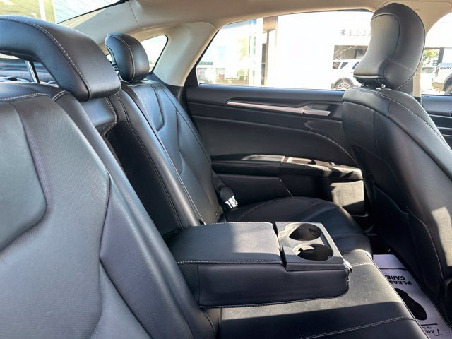 Used 2019 Ford Fusion Energi Titanium FWD image 15