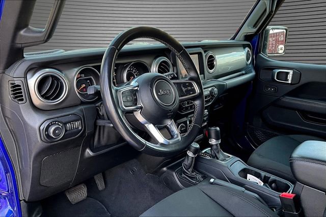 Used 2020 Jeep Wrangler Unlimited Sahara AWD/4WD image 17