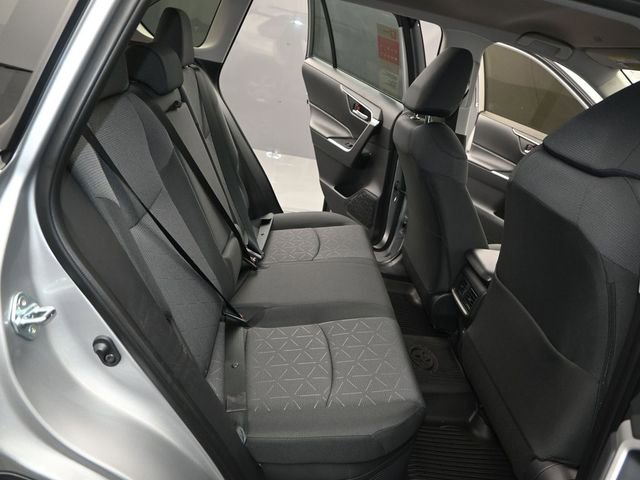Used 2025 Toyota RAV4 XLE image 14