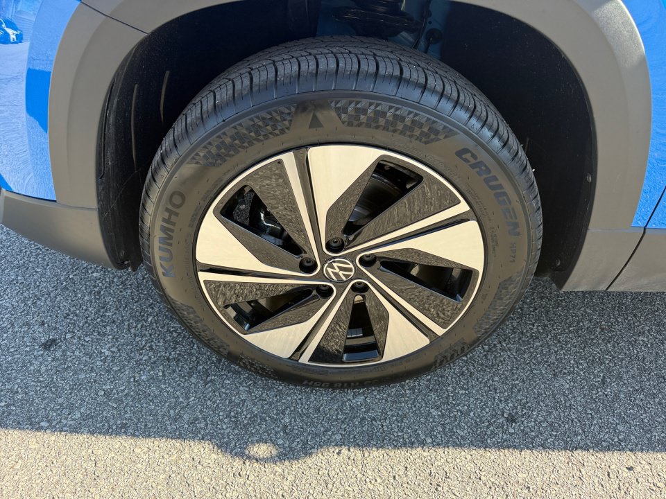 New 2026 Volkswagen Taos SE AWD/4WD image 27