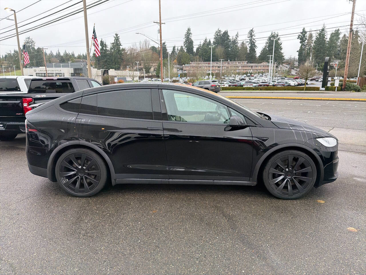 Used 2022 Tesla Model X image 9