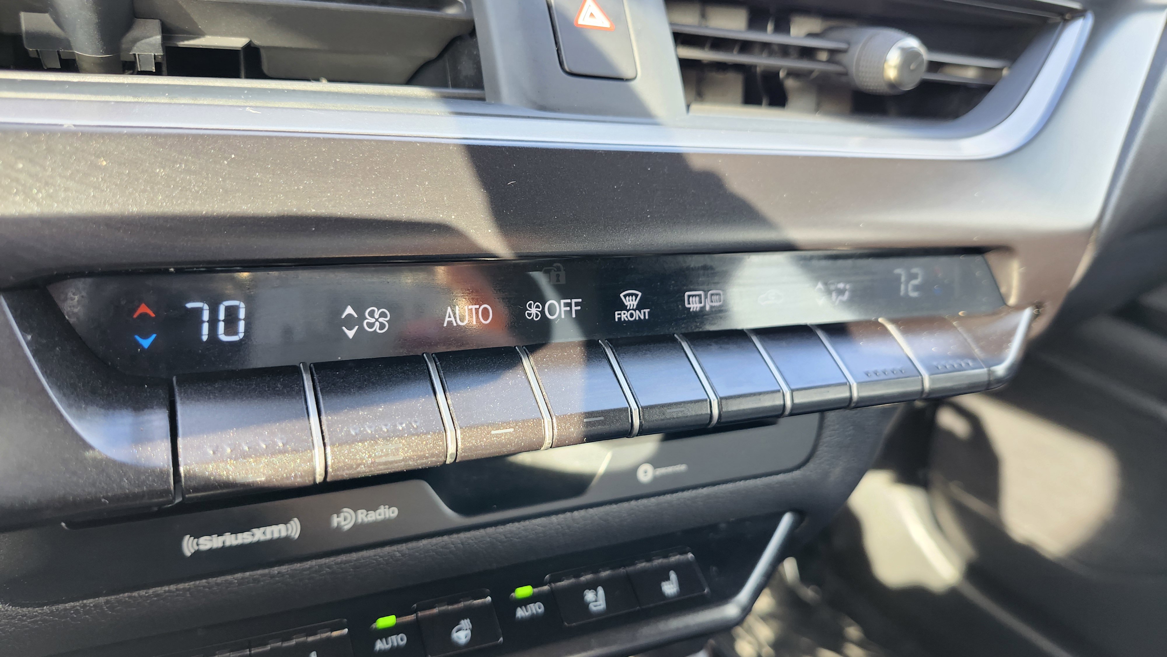 Used 2022 Lexus UX 250h w/ Premium Package image 33