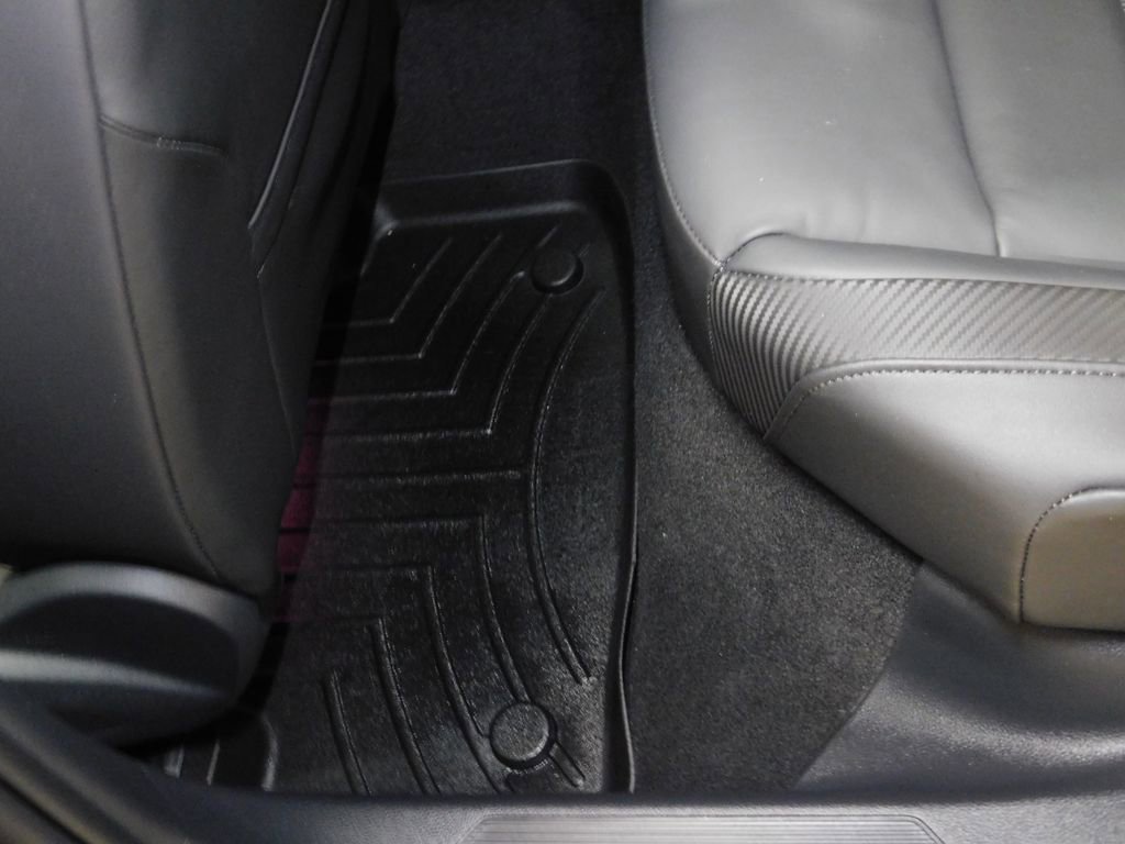 Used 2025 Volkswagen Golf R Black Edition image 79