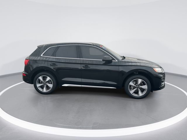 Used 2023 Audi Q5 2.0T Premium w/ Convenience Package image 8