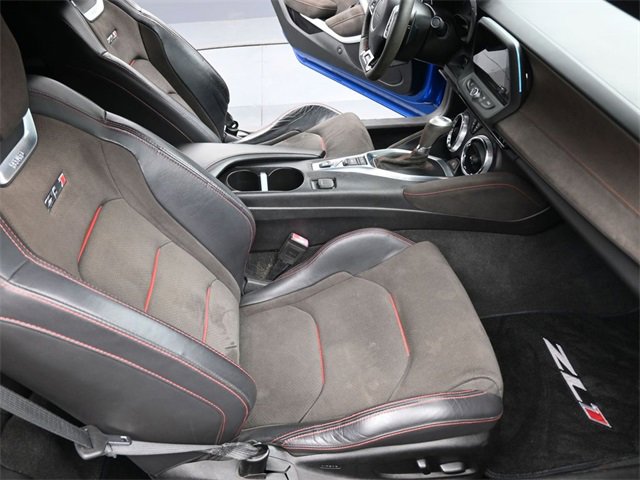 Used 2018 Chevrolet Camaro ZL1 image 28