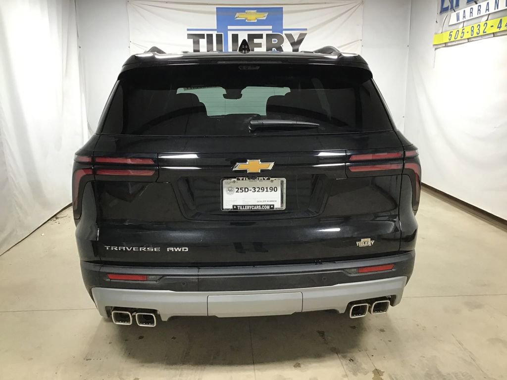New 2026 Chevrolet Traverse LT w/ Sun and Wheel Package image 5