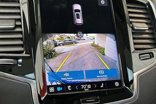 Certified 2023 Volvo XC90 T8 Plus image 22