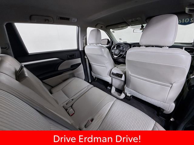 Used 2016 Toyota Highlander Plus image 29