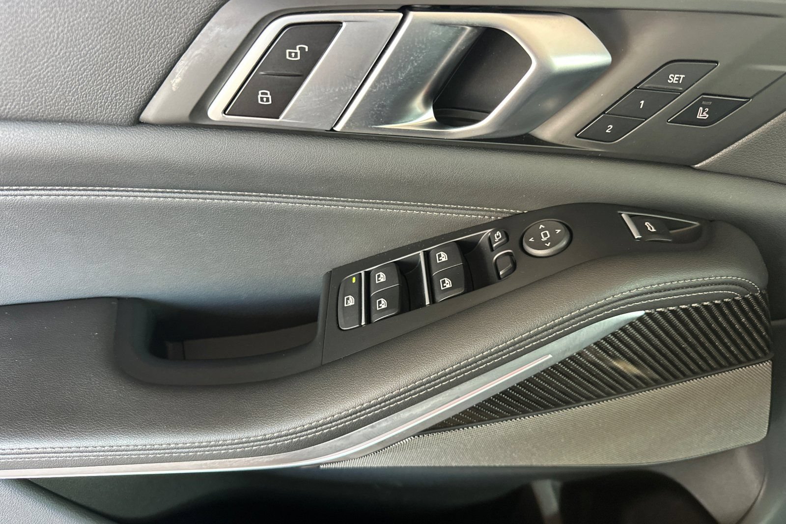 Used 2023 BMW X5 M50i w/ Climate Comfort Package AWD/4WD image 8