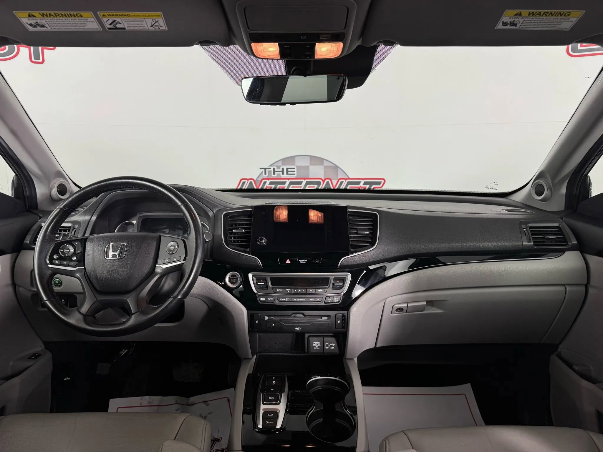 Used 2021 Honda Pilot Touring image 11