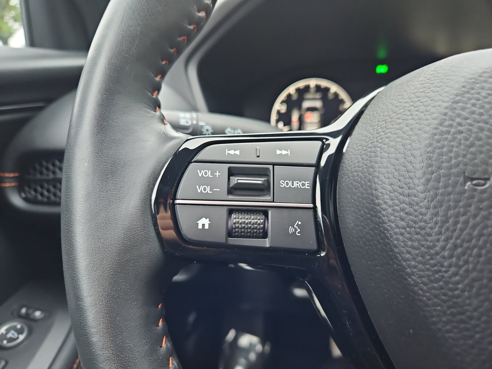 Used 2024 Honda HR-V Sport image 25