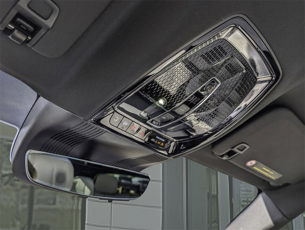 New 2026 Cadillac Vistiq Sport AWD/4WD image 36