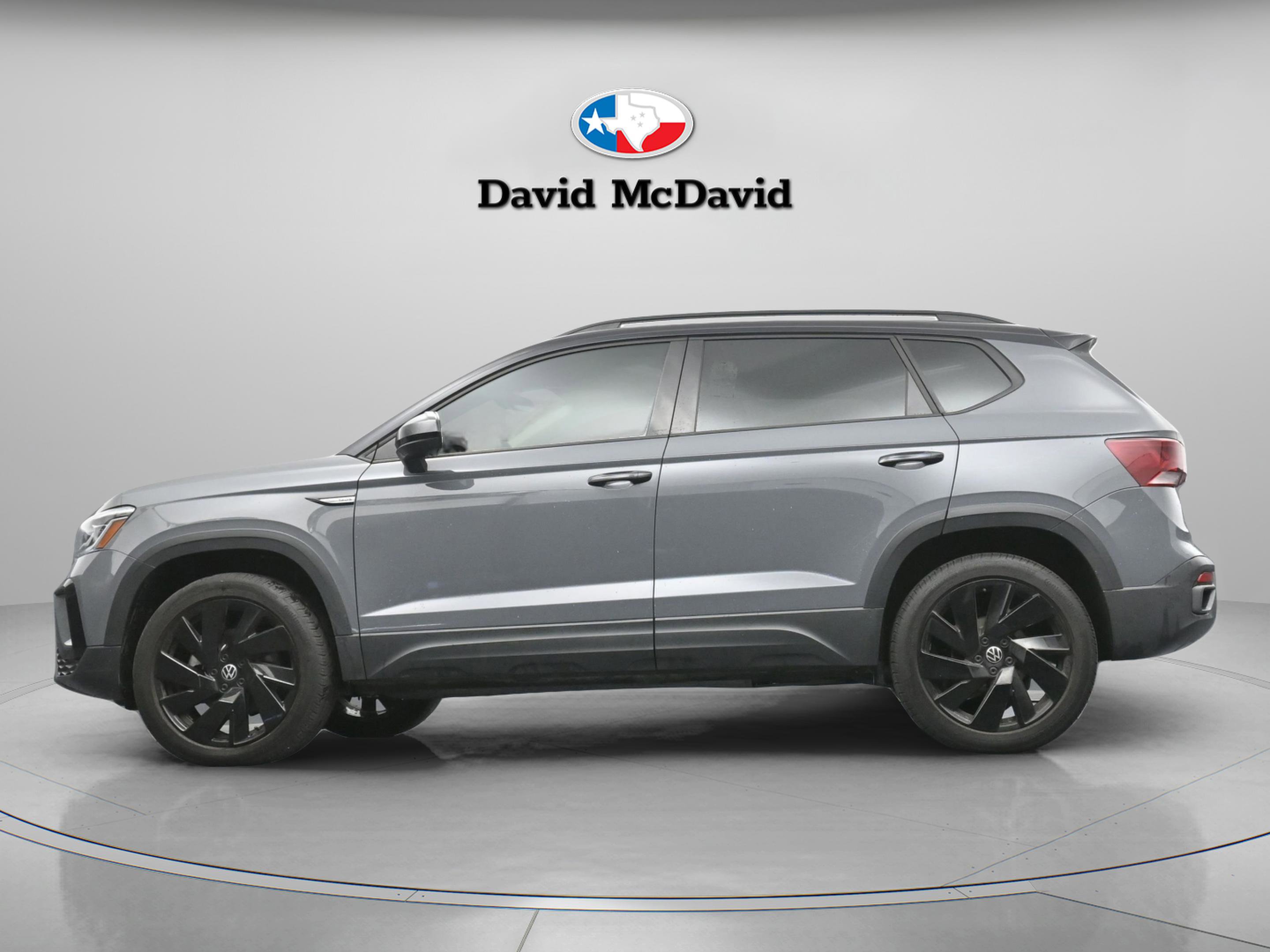 Used 2024 Volkswagen Taos SE image 7