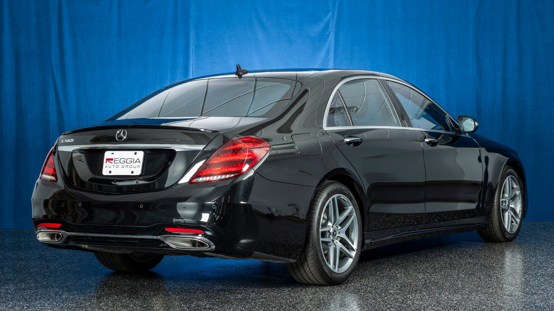 Used 2020 Mercedes-Benz S 560 Sedan image 4