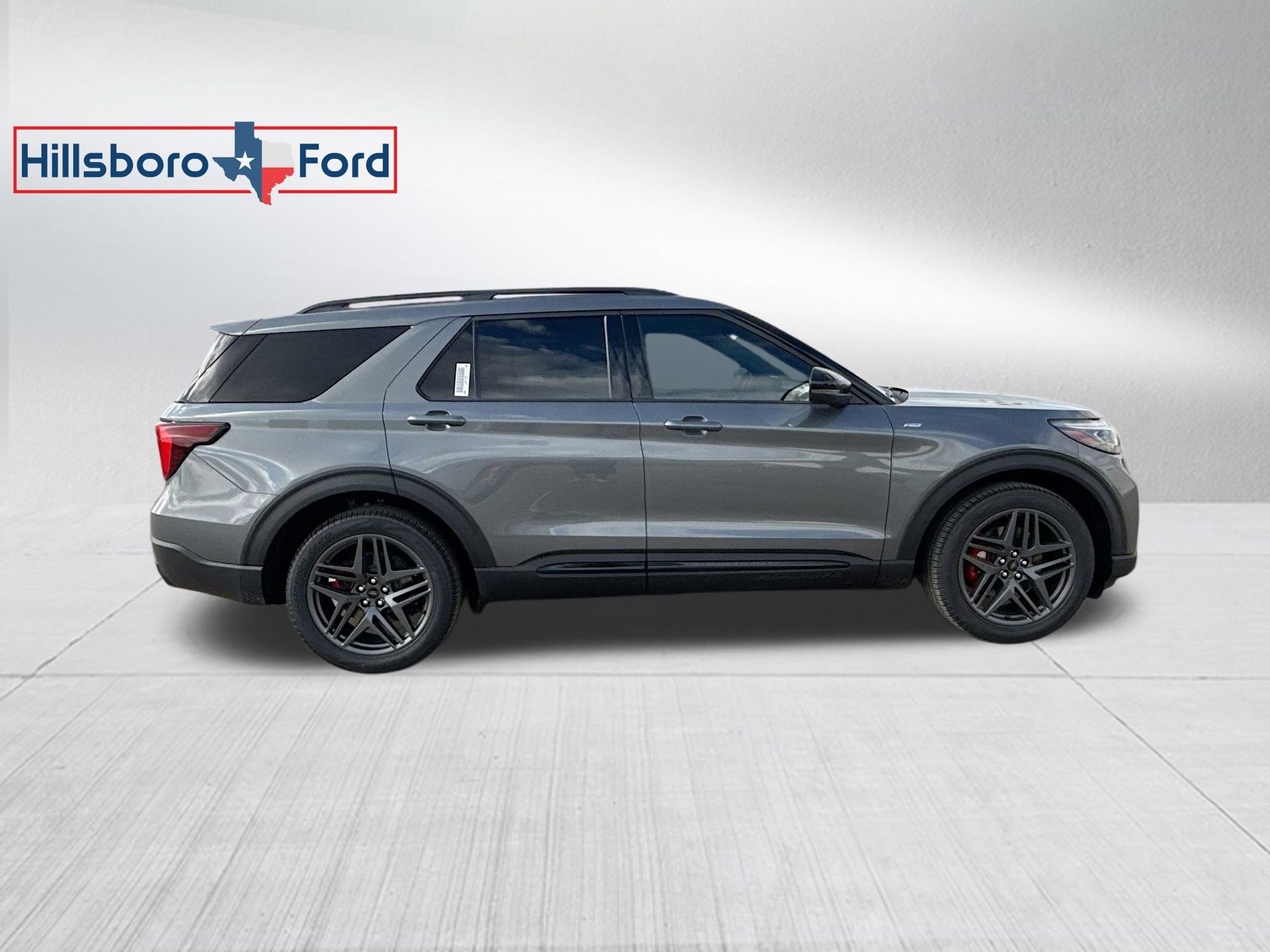 New 2026 Ford Explorer ST-Line w/ ST-Line Street Pack image 5