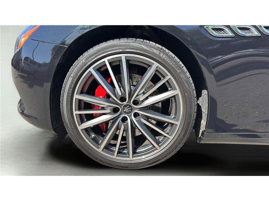 Used 2021 Maserati Quattroporte S RWD image 15