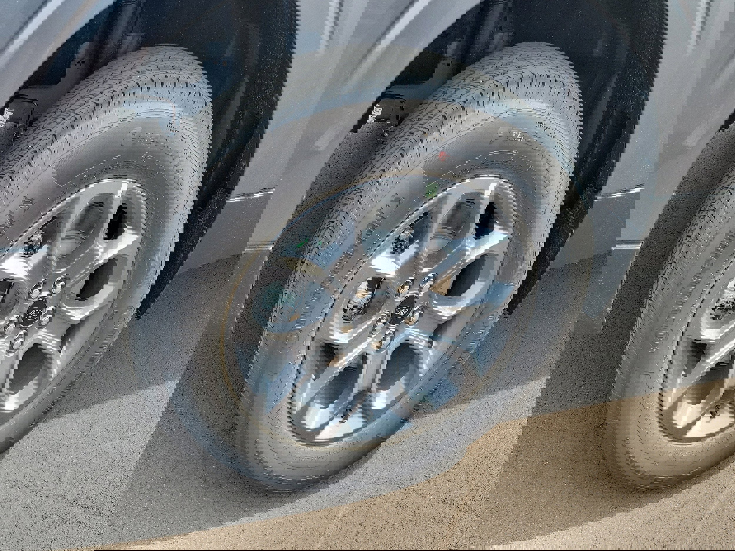 New 2025 Ford Maverick XLT w/ XLT Luxury Package image 5