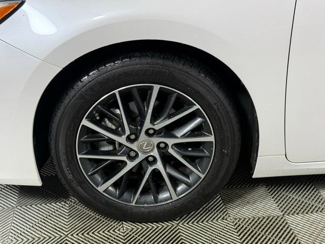 Used 2018 Lexus ES 350 350 w/ Luxury Package w/Wood Trim image 12