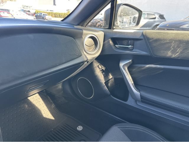 Used 2019 Toyota 86 RWD image 17