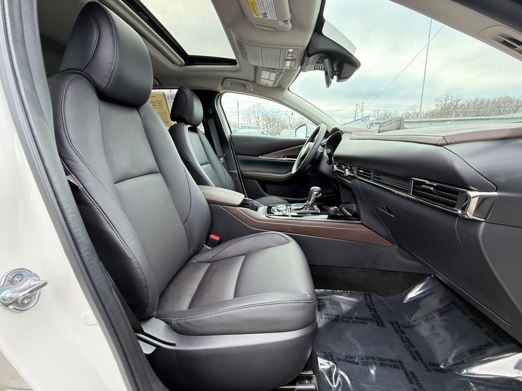 Used 2025 MAZDA CX-30 AWD 2.5 S w/ Premium Package image 26