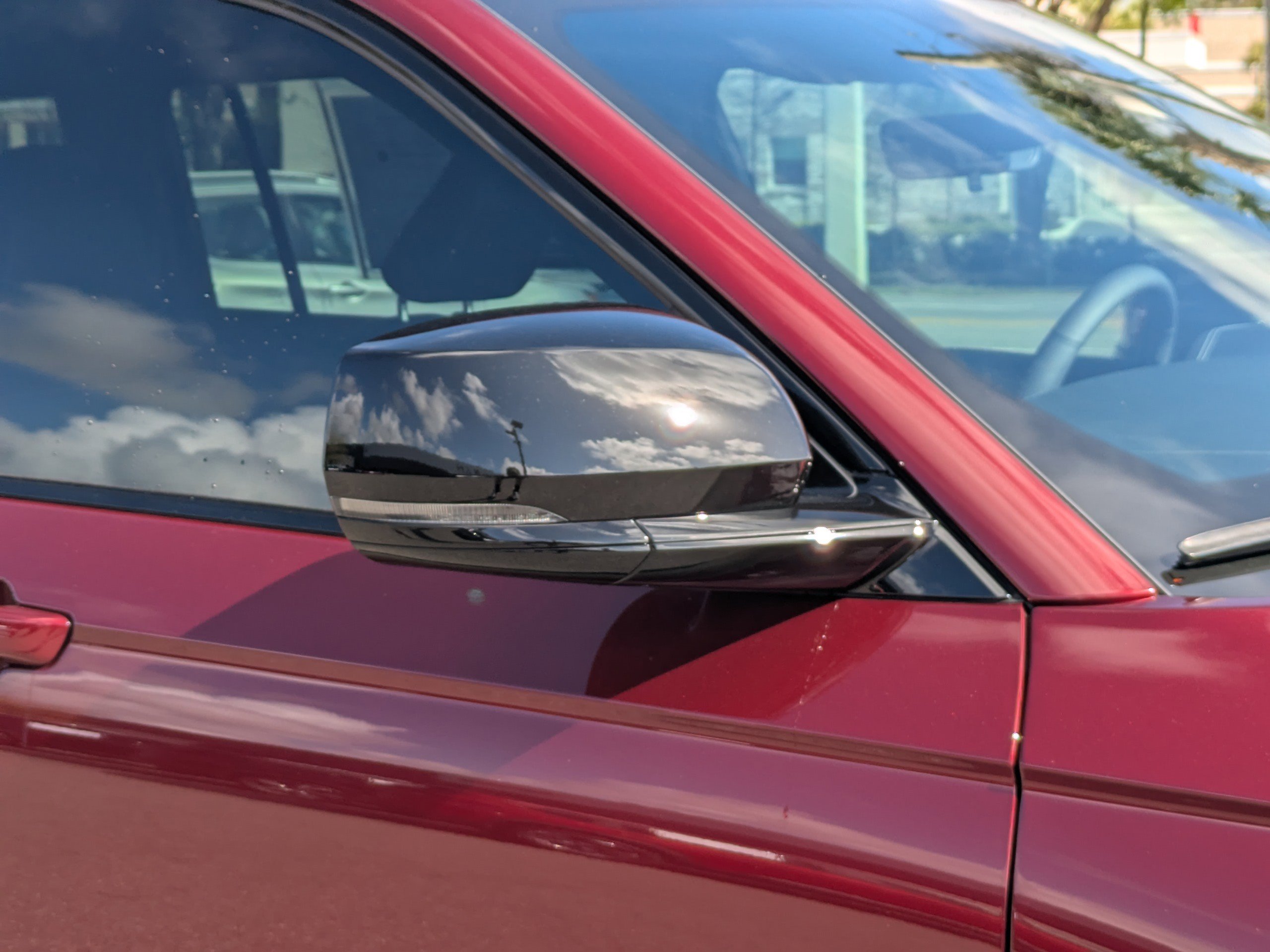 Used 2025 Jeep Grand Cherokee L Limited w/ Black Appearance Package AWD/4WD image 12