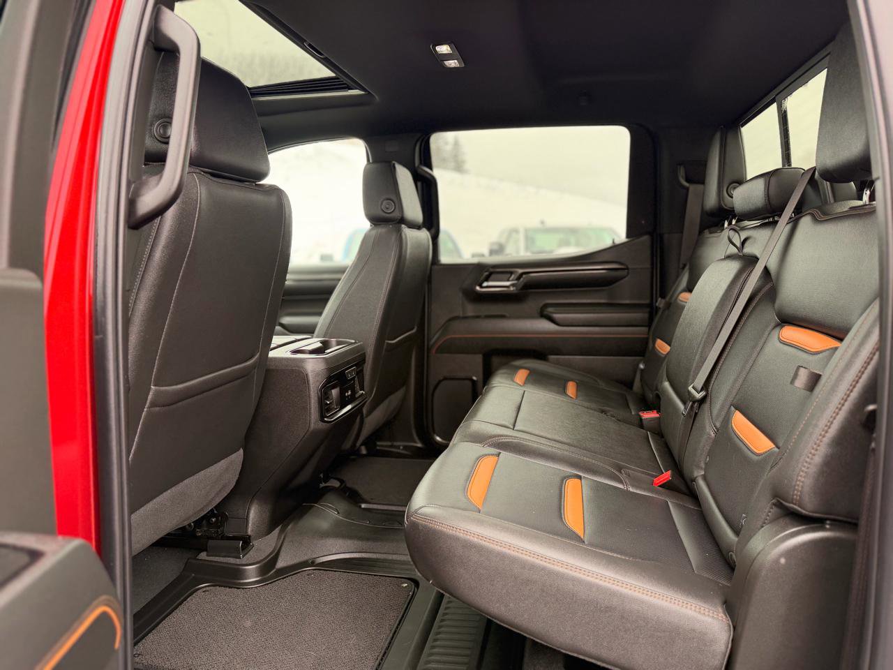 Used 2024 GMC Sierra 1500 AT4 w/ Technology Package AWD/4WD image 25