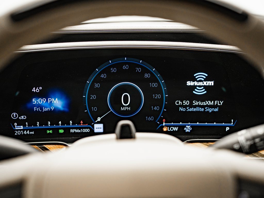 Used 2023 Cadillac Escalade Premium Luxury Platinum image 35