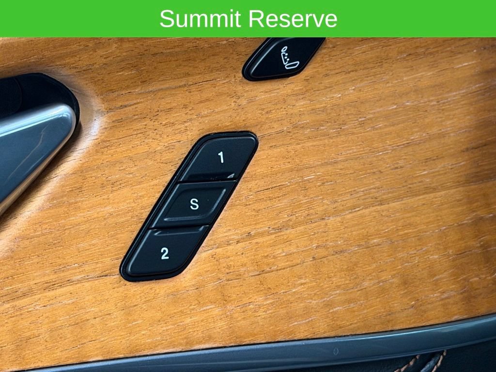 Used 2024 Jeep Grand Cherokee Summit AWD/4WD image 32