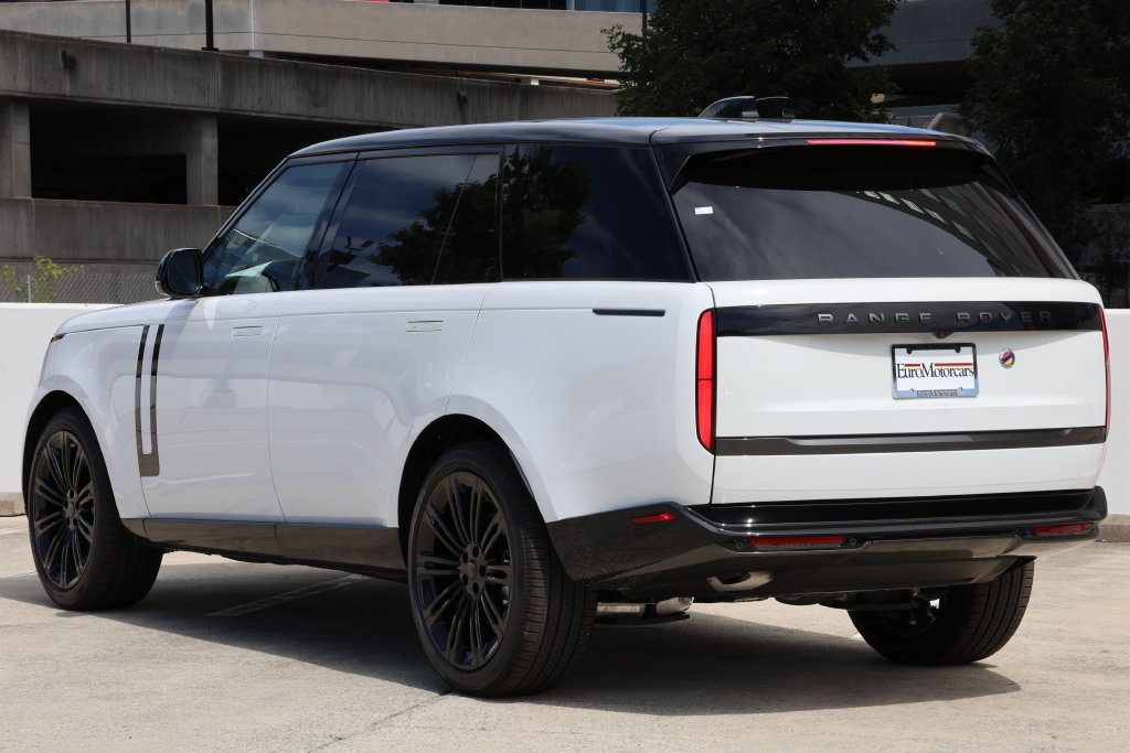New 2026 Land Rover Range Rover Long Wheelbase SE AWD/4WD image 2