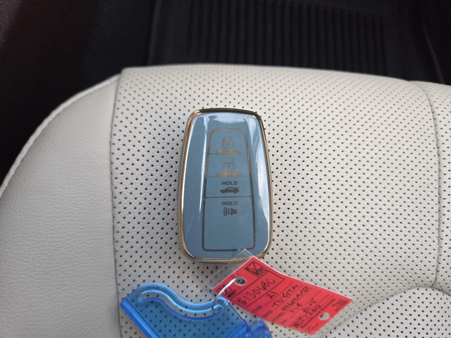 Used 2021 Toyota Highlander Platinum AWD/4WD image 36