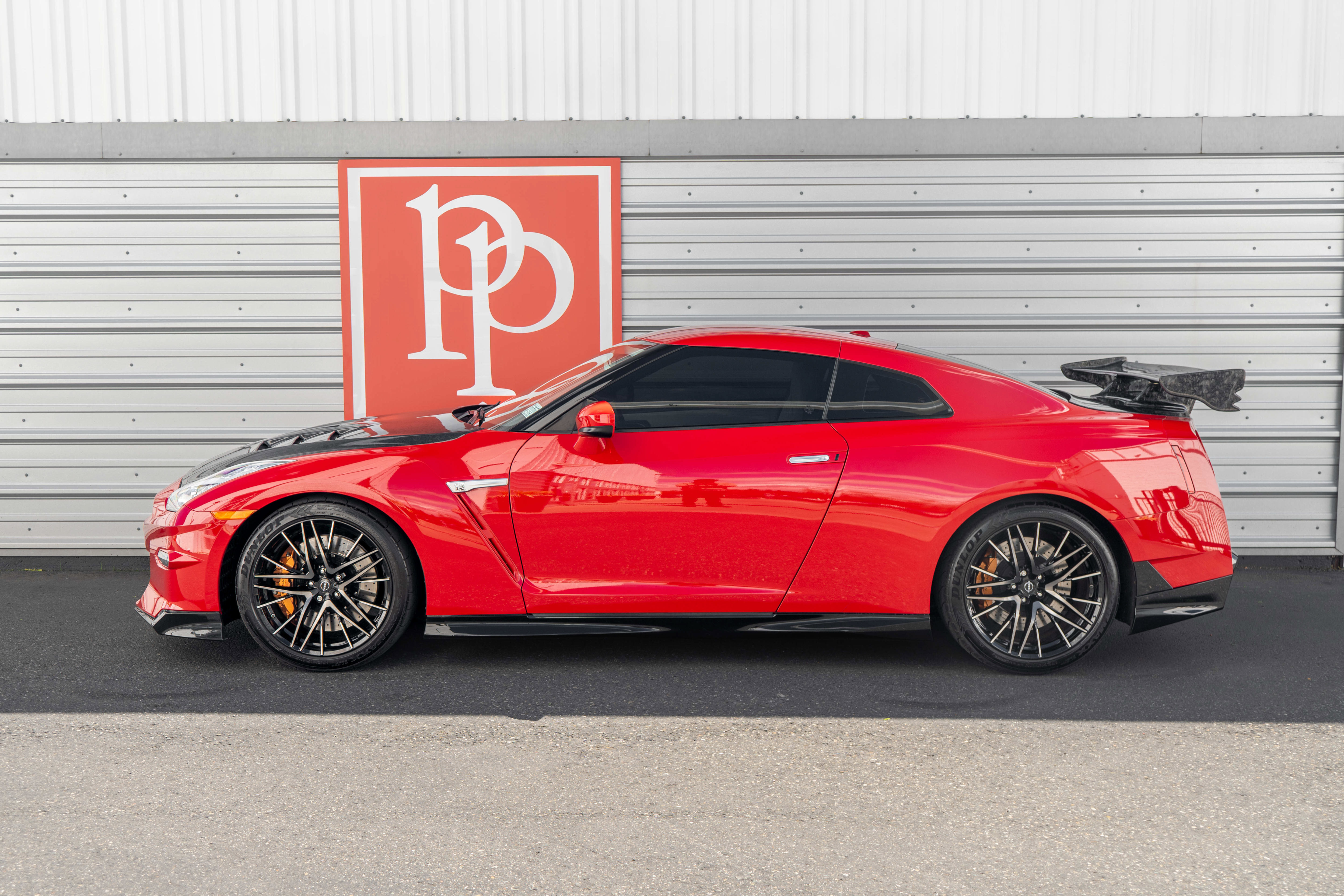 Used 2024 Nissan GT-R Premium w/ Premium Interior Package AWD/4WD image 35