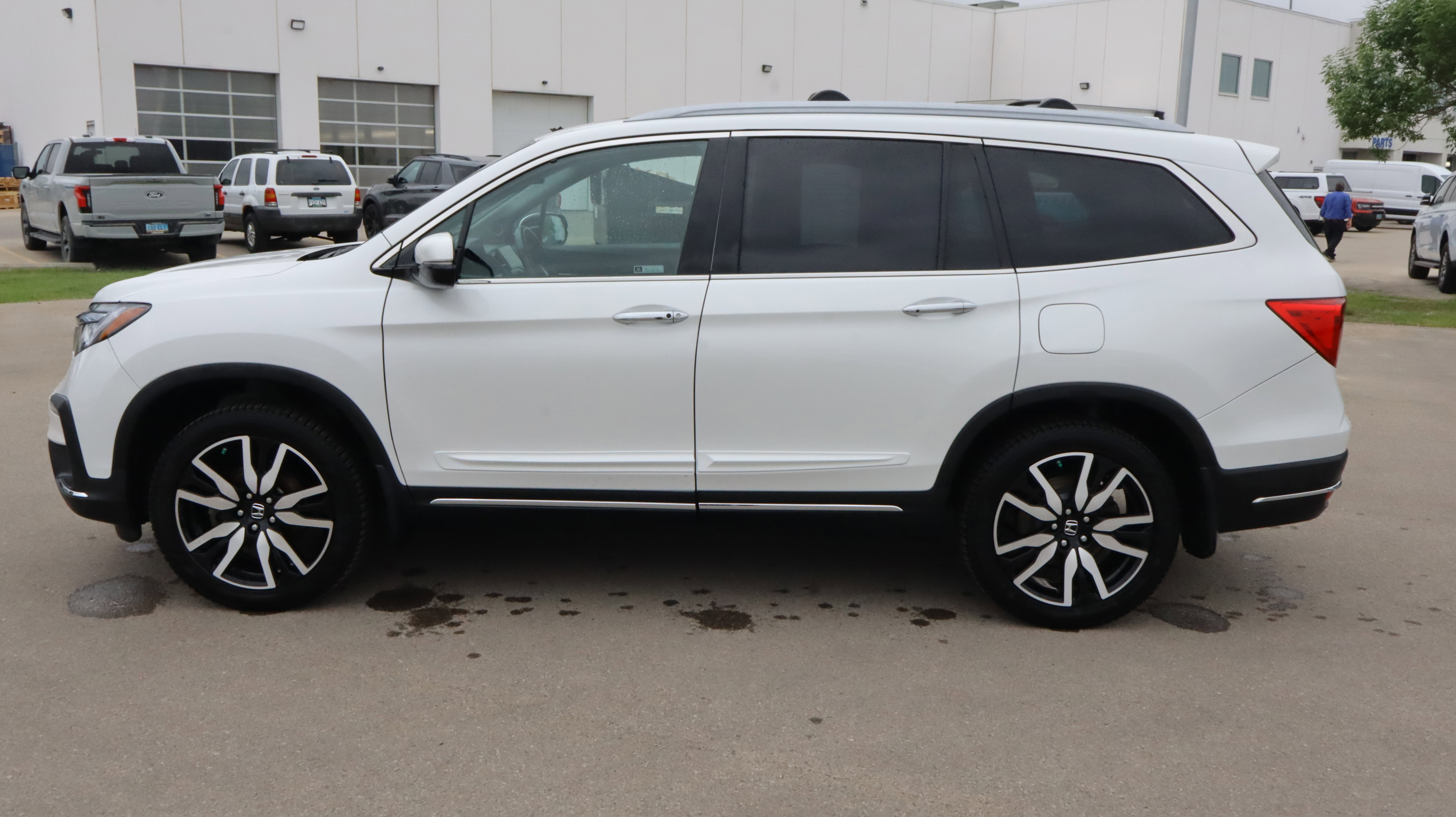 Used 2022 Honda Pilot Elite image 4