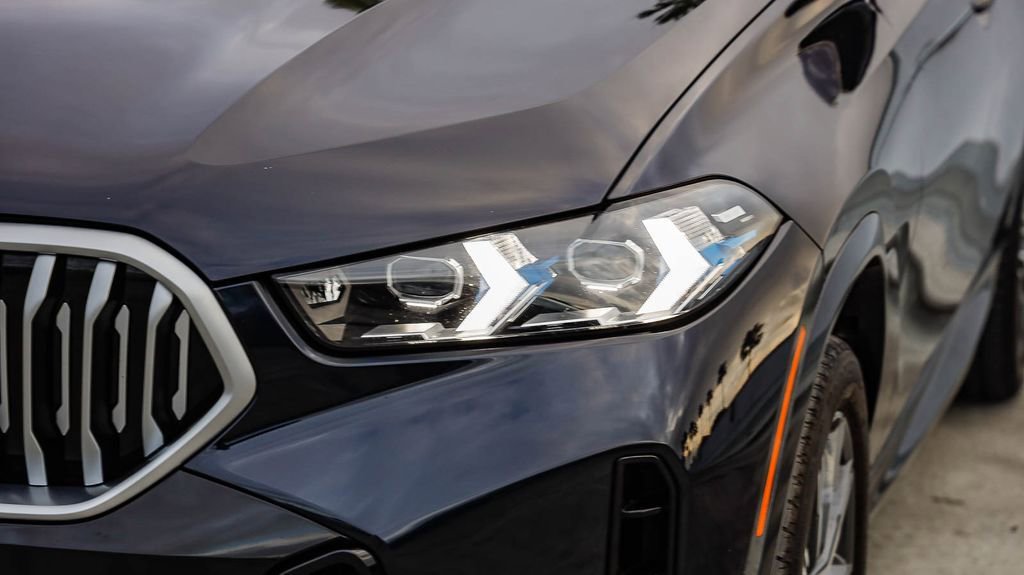 Used 2024 BMW X6 xDrive40i image 5