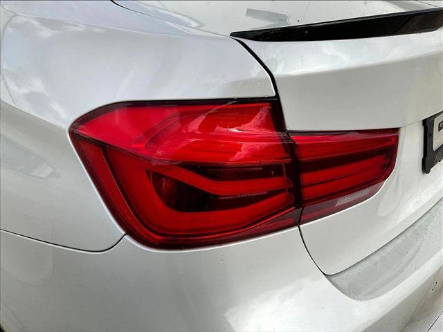Used 2017 BMW M3 RWD image 28