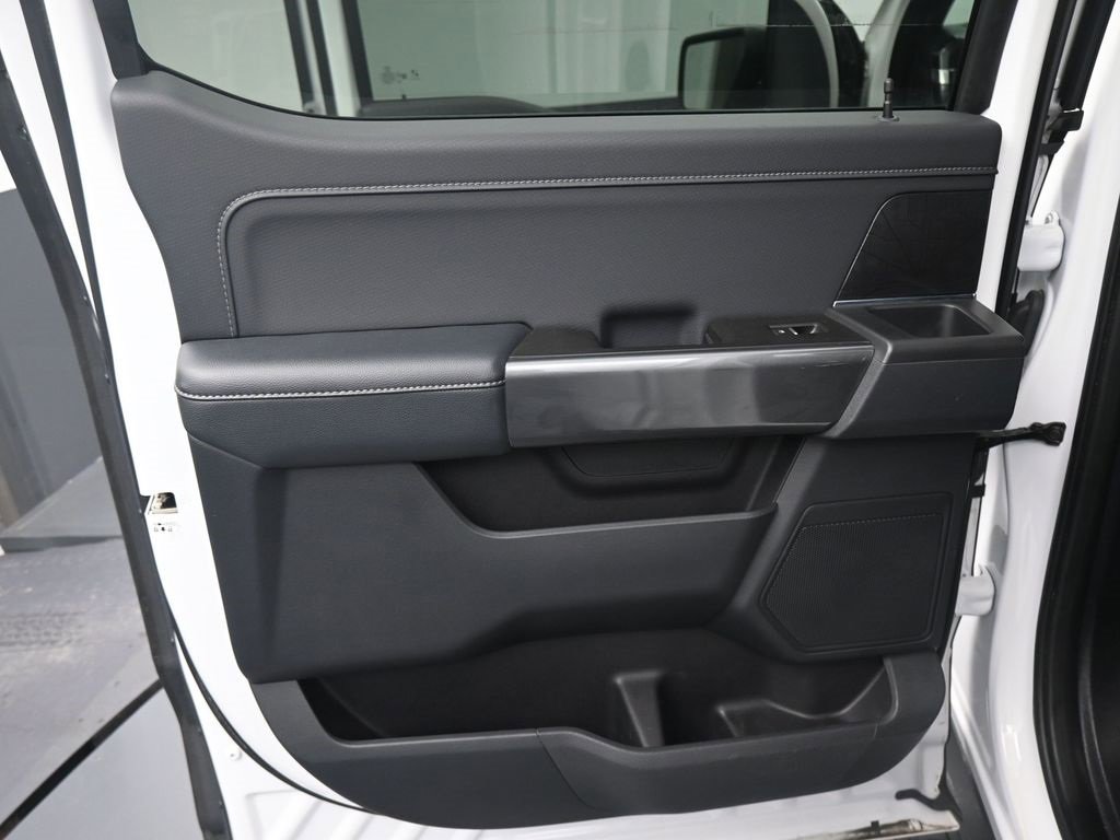 Used 2022 Ford F150 XLT w/ Equipment Group 301A Mid image 8