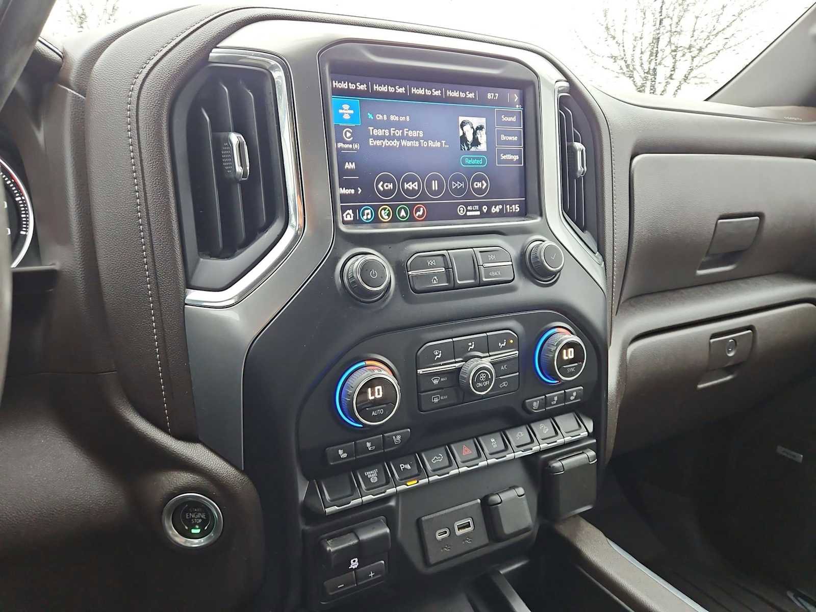 Used 2022 Chevrolet Silverado 2500 LTZ w/ LTZ Convenience Package image 28