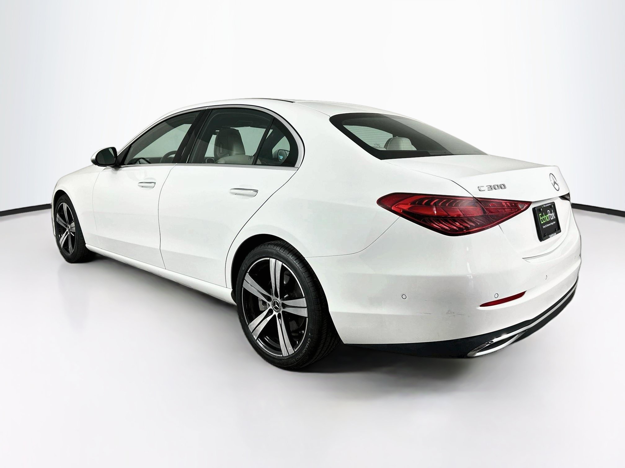 Used 2025 Mercedes-Benz C 300 Sedan image 5