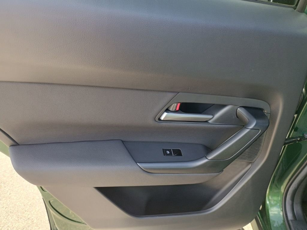 Used 2025 MAZDA CX-50 AWD 2.5 S w/ Preferred Package image 14