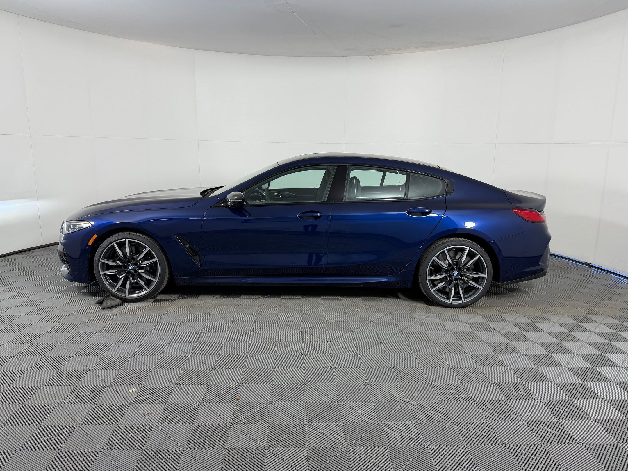 New 2026 BMW M850i xDrive image 2